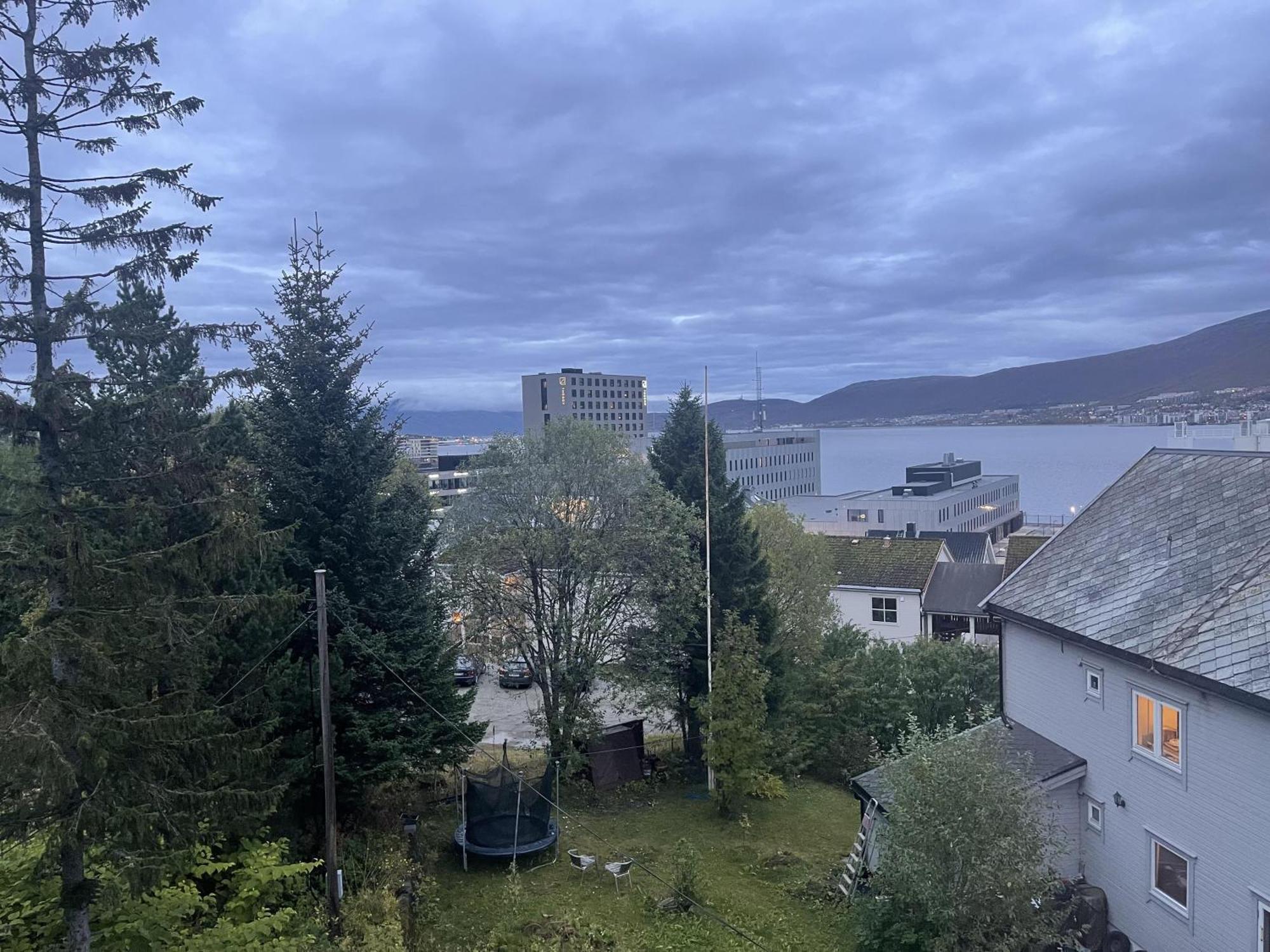Nice Apartment Near To City Center Of Tromsø Eksteriør bilde
